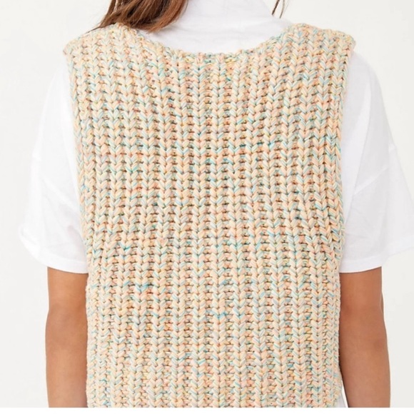 XS Free People Reversible Sweater Vest - Picture 3 of 8